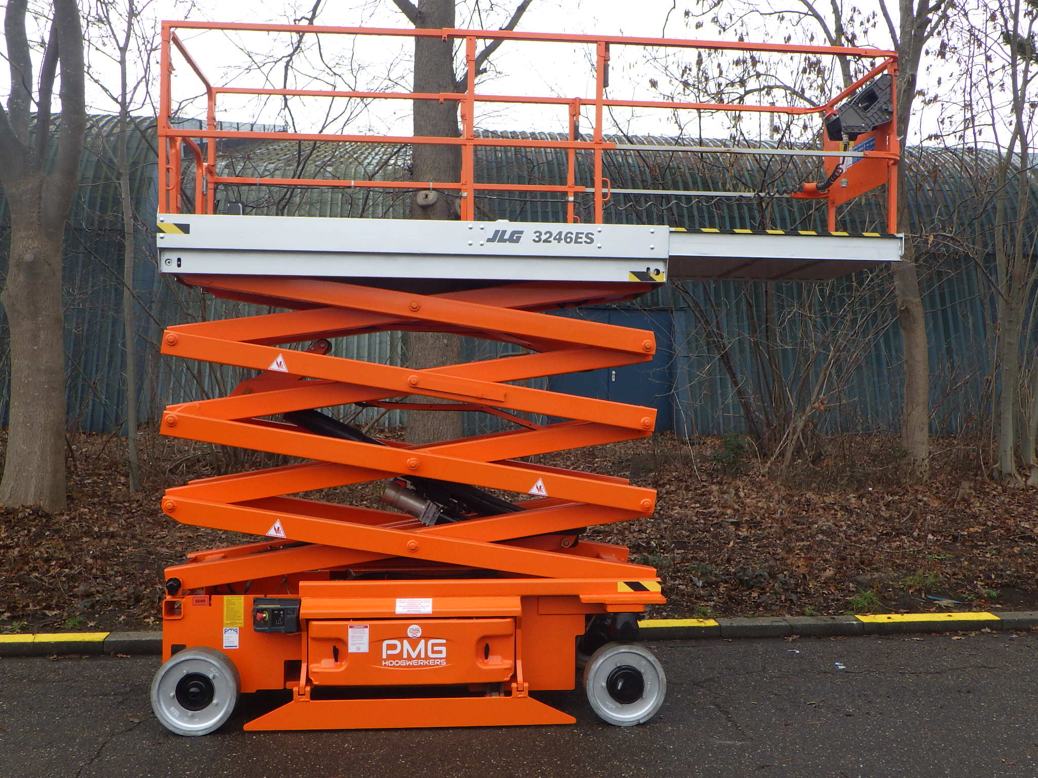 JLG 3246ES 
