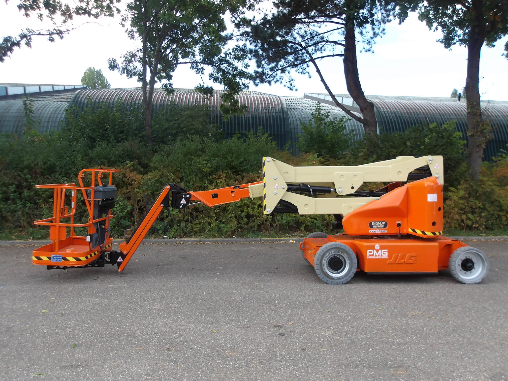 JLG E400AJPN