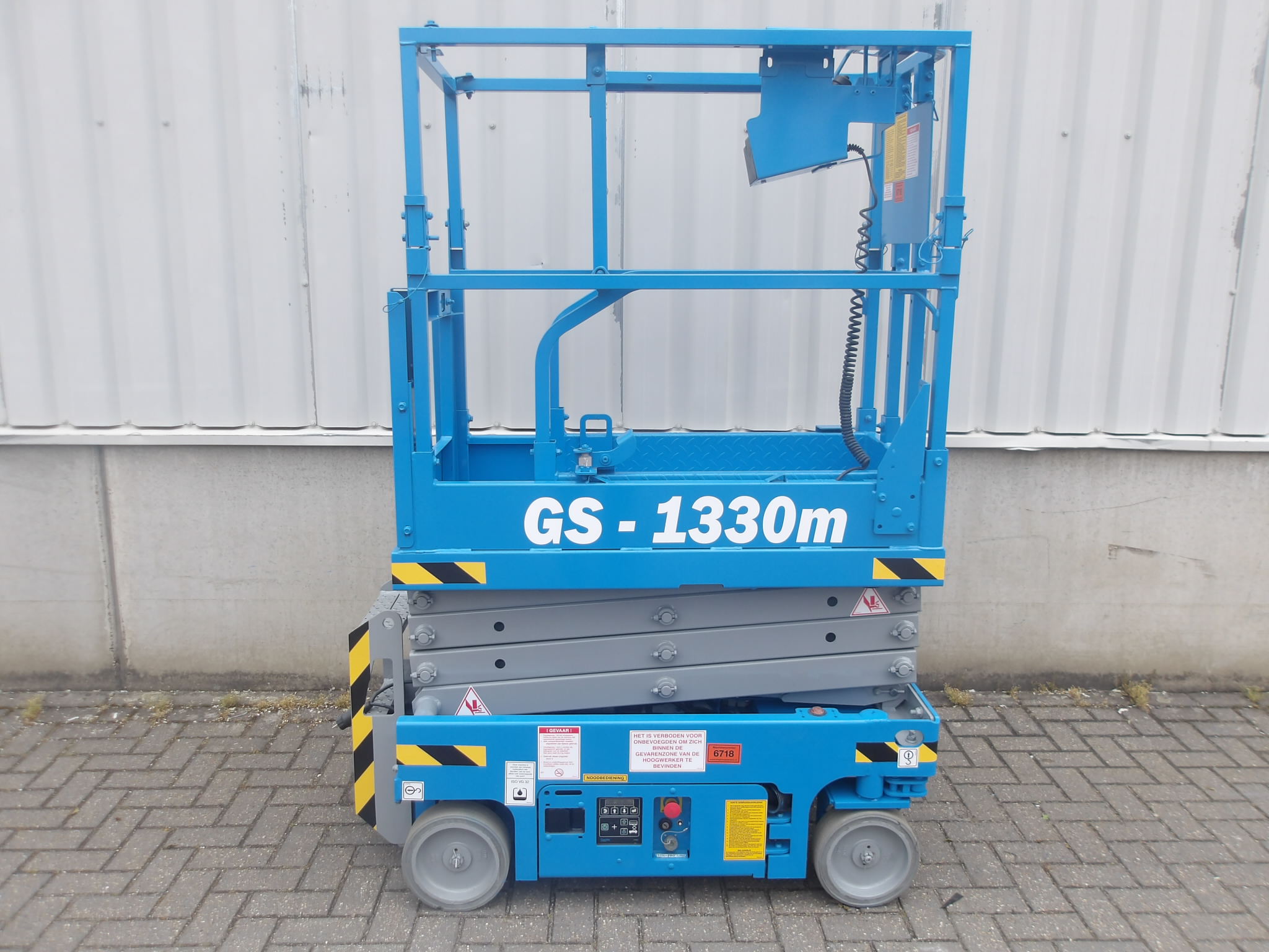 Genie GS-1330M