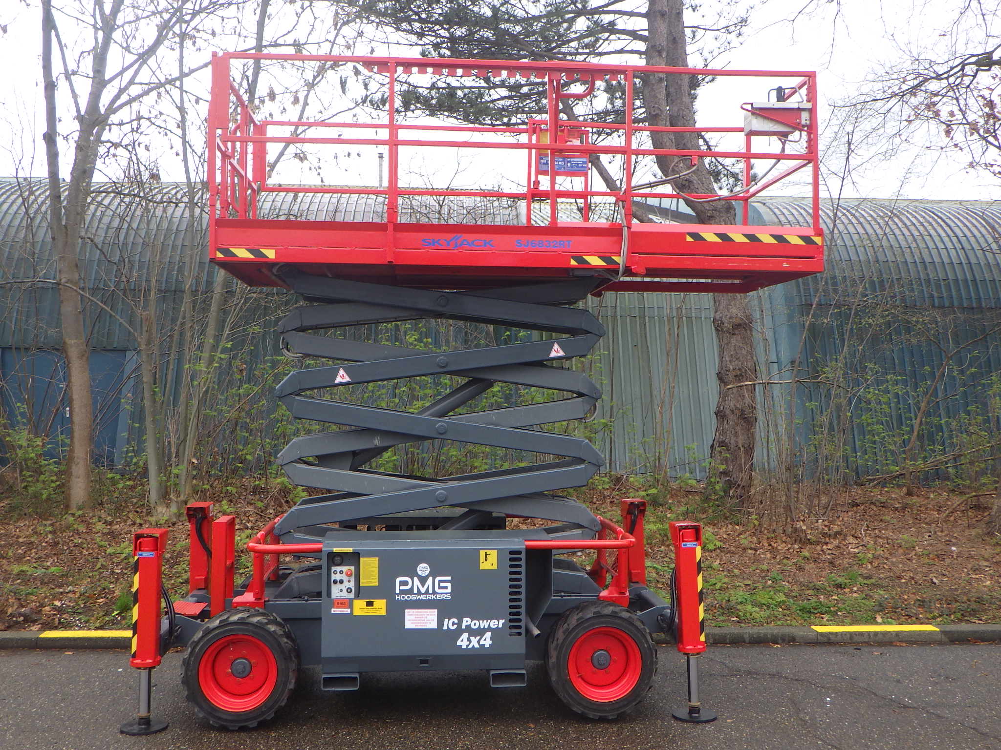 Skyjack SJ6832RT