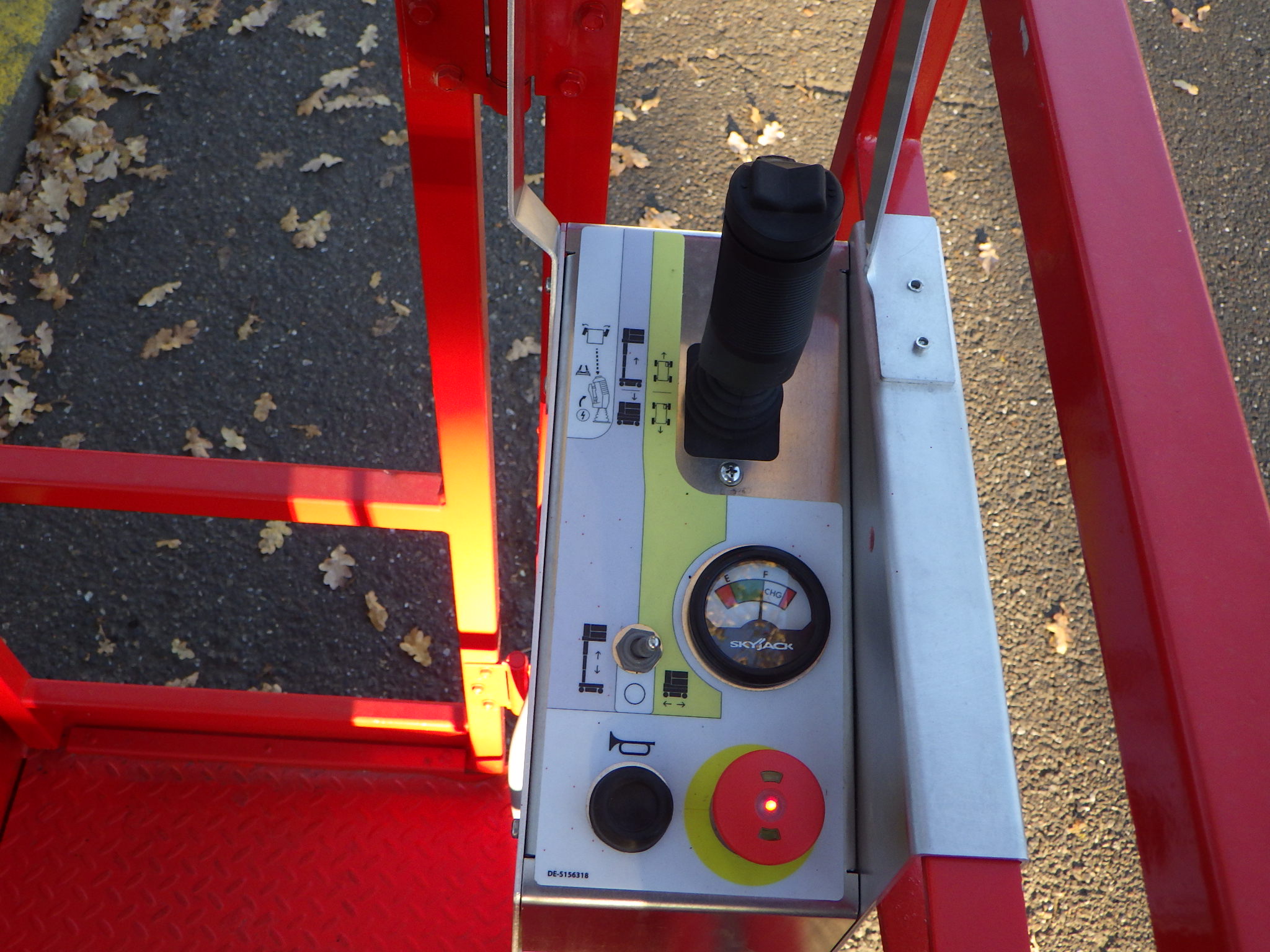 Skyjack SJ16