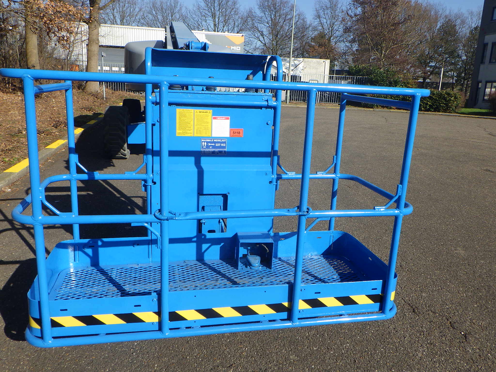 Genie S-65