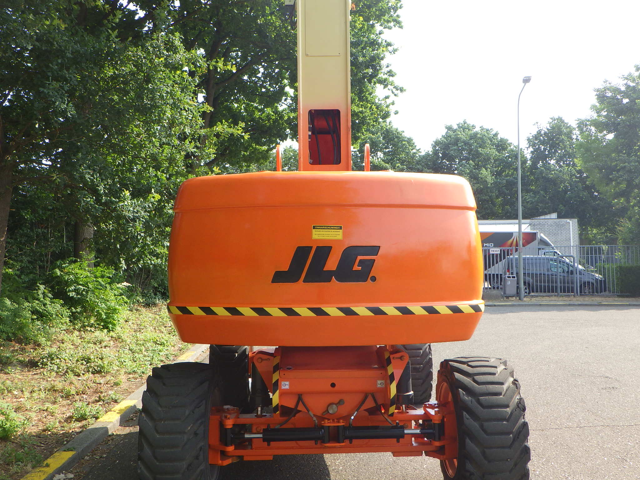 JLG 680S