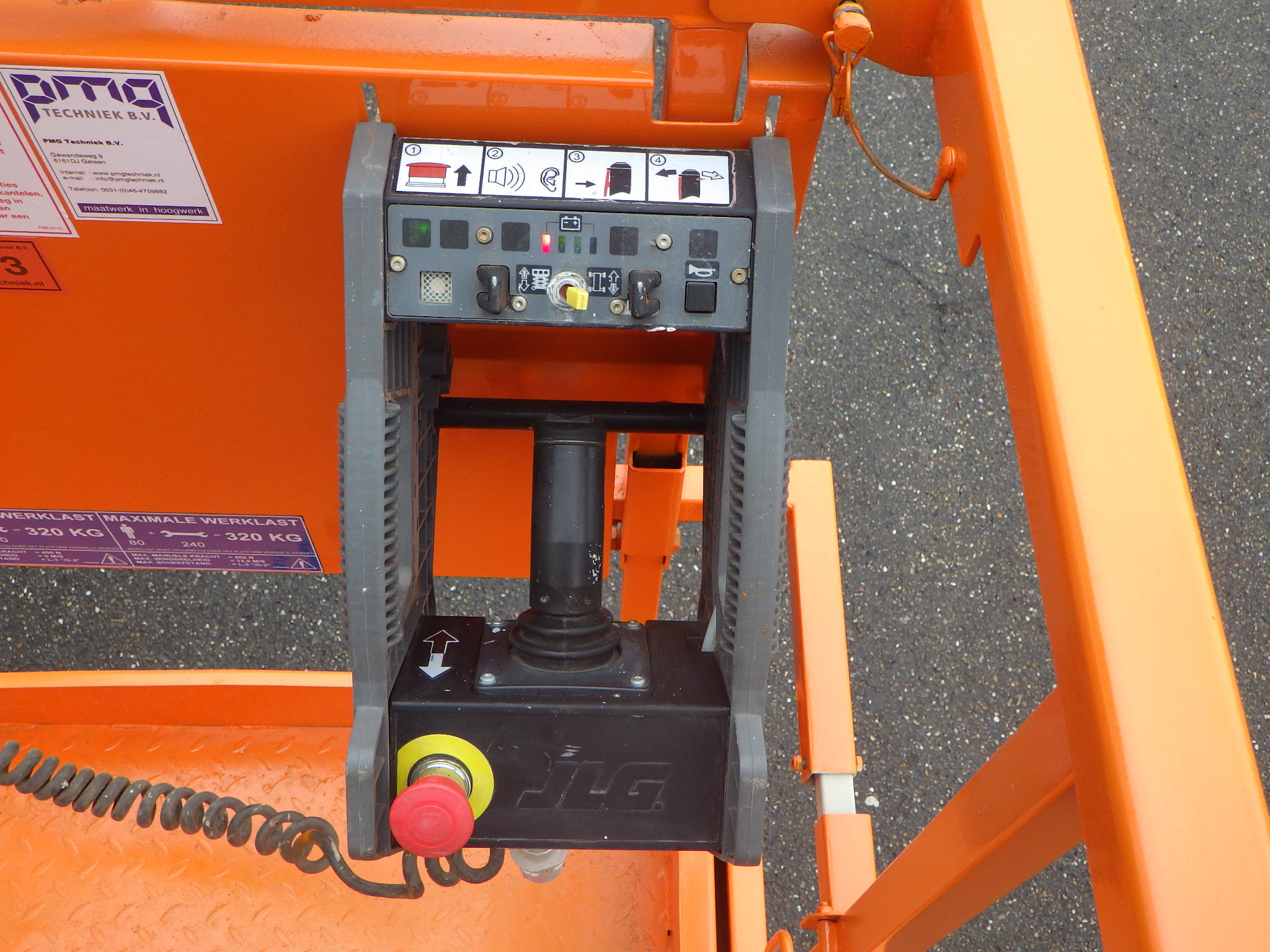 JLG 3246ES