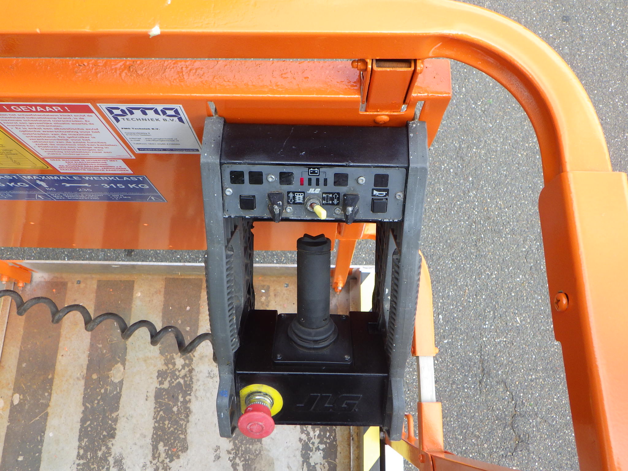 JLG 3246ES 