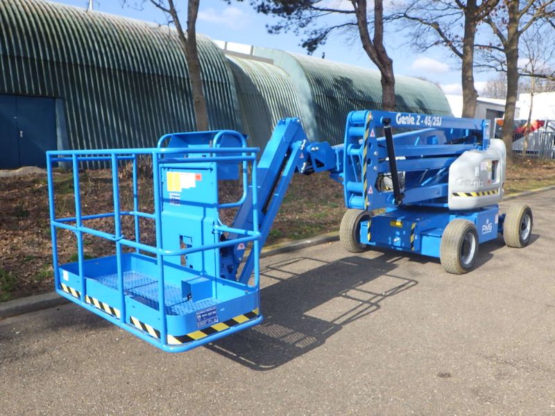 Genie Z-45/25J DC | 5629